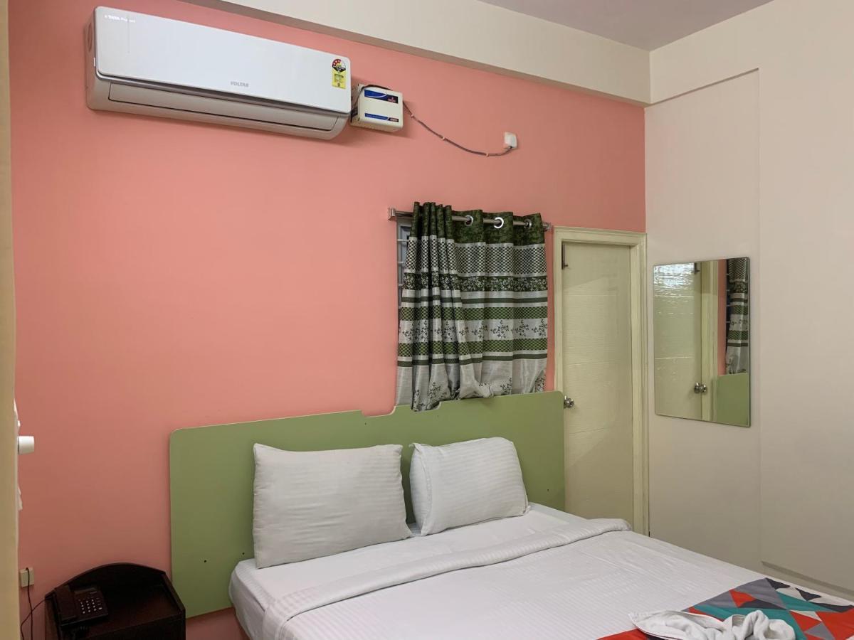 Homewood Suites Hyderabad Esterno foto