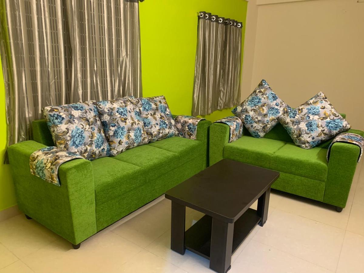 Homewood Suites Hyderabad Esterno foto